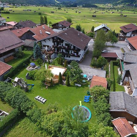 エールヴァルトHaus Alpengluehenアパートメント エクステリア 写真