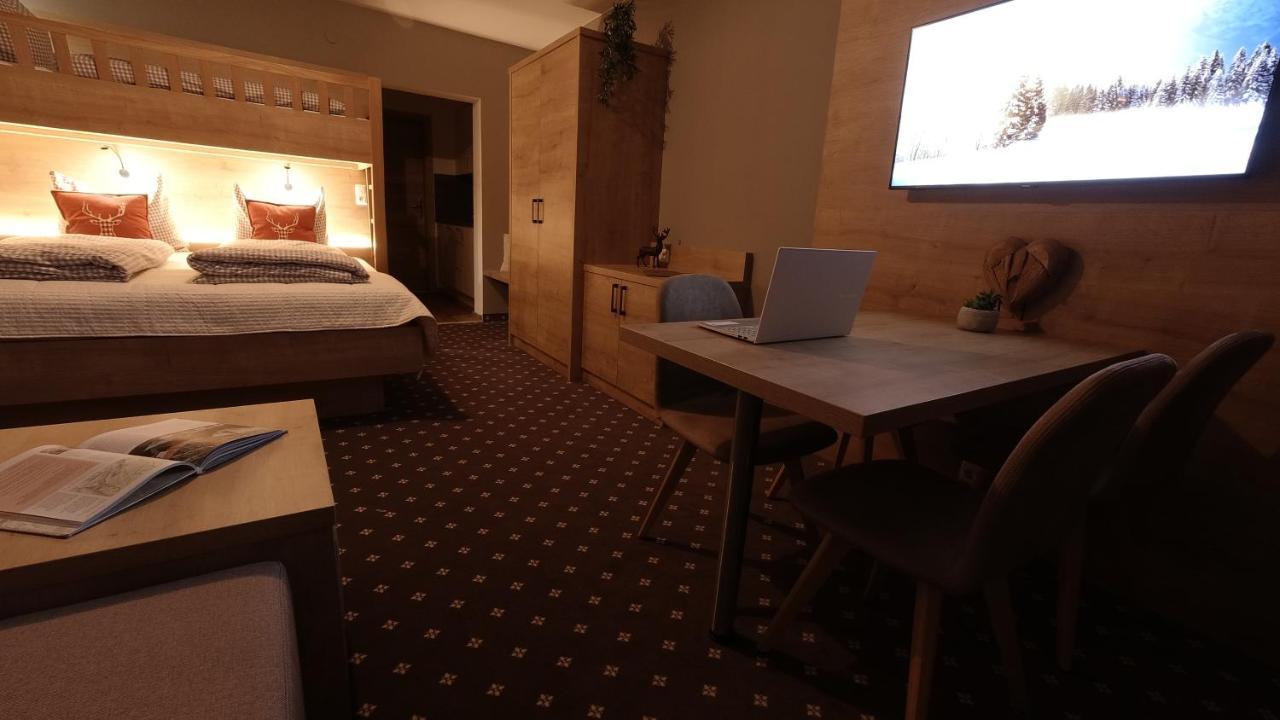 エールヴァルトHaus Alpengluehenアパートメント エクステリア 写真