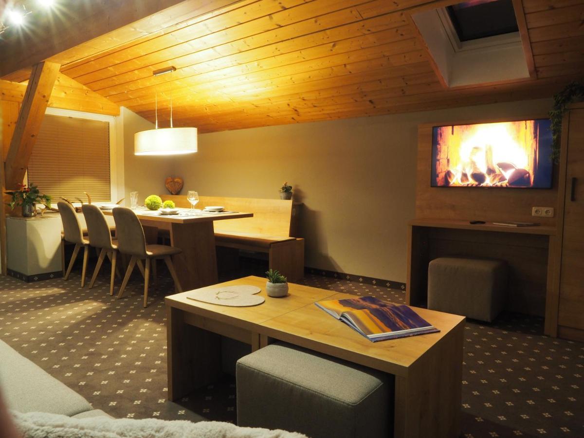 エールヴァルトHaus Alpengluehenアパートメント エクステリア 写真