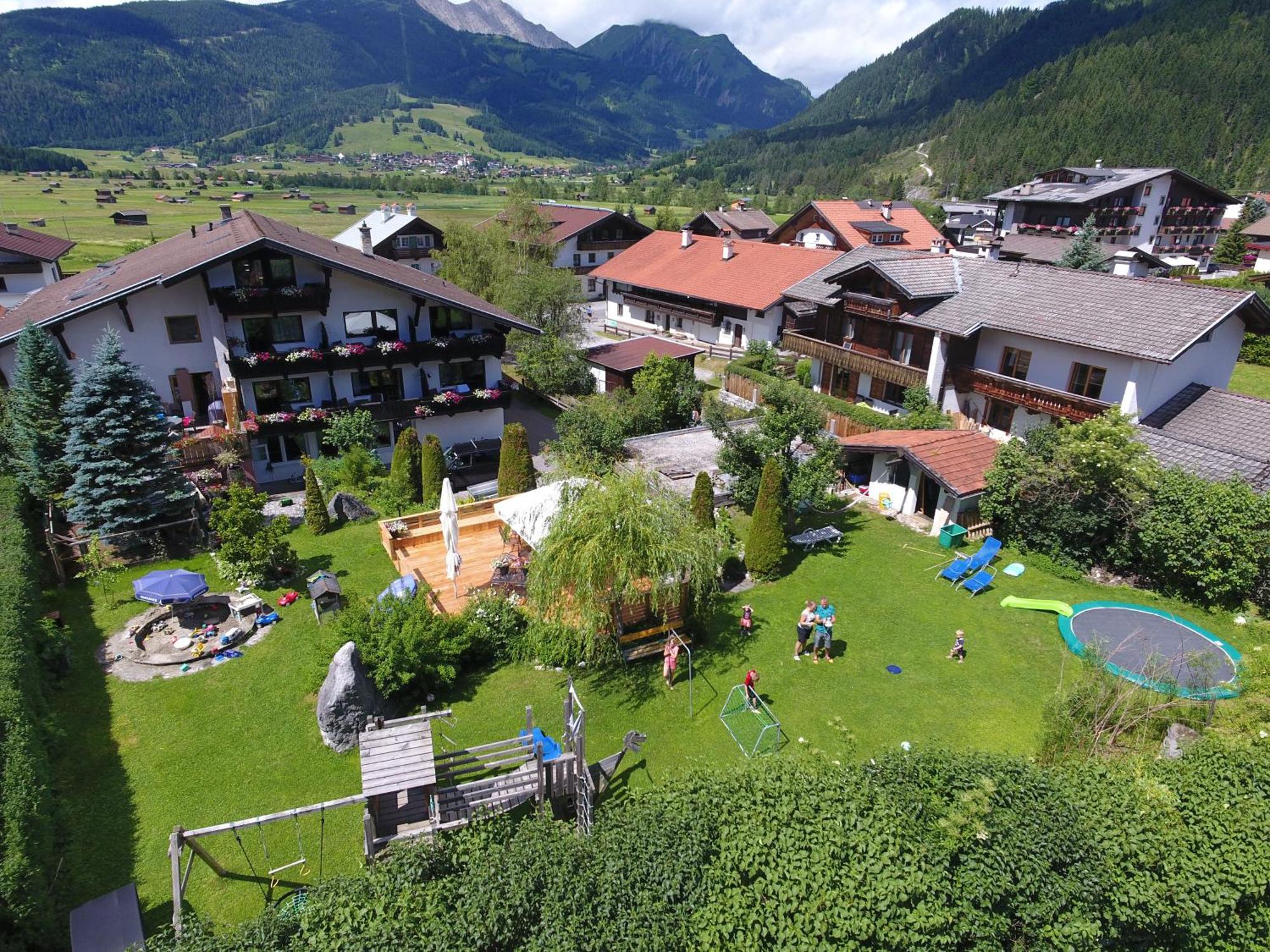 エールヴァルトHaus Alpengluehenアパートメント エクステリア 写真