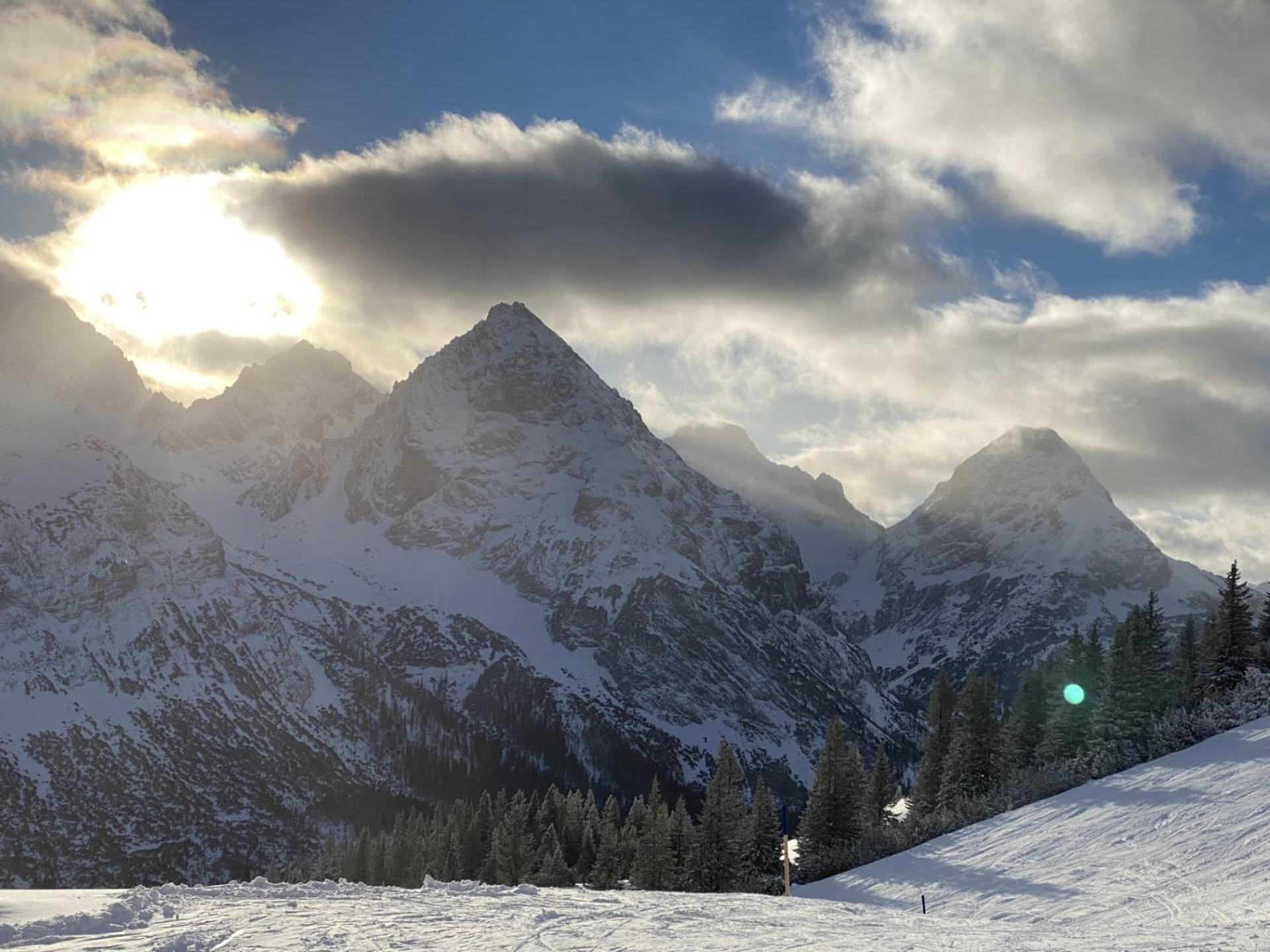 エールヴァルトHaus Alpengluehenアパートメント エクステリア 写真